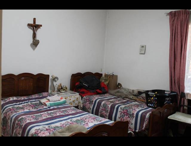 6 BEDROOM HOUSE FOR SALE IN BEZUIDENHOUT VALLEY